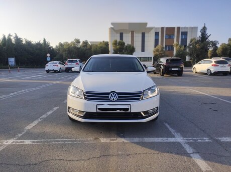 Volkswagen Passat 2011