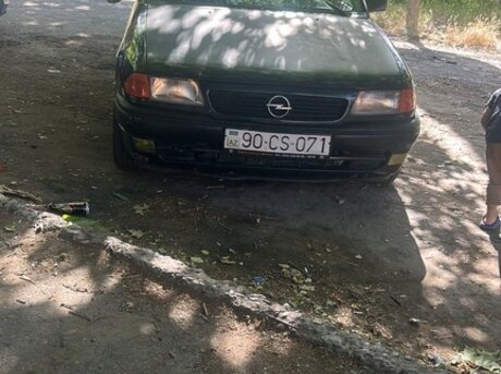 Opel Astra 1998