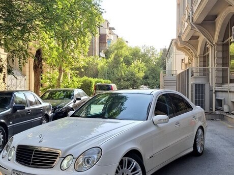 Mercedes E 320