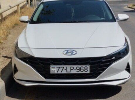 Hyundai Elantra 2022