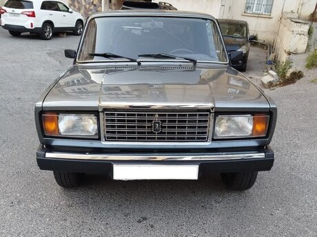LADA (VAZ) 2107