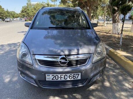 Opel Zafira 2005