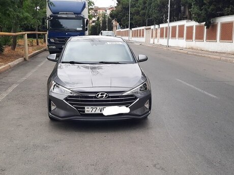 Hyundai Elantra 2018