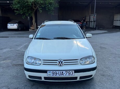 Volkswagen Golf 2003