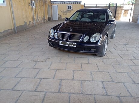 Mercedes E 270 2003