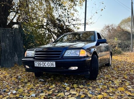 Mercedes C 180