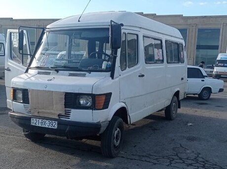 Mercedes 208 D 1995