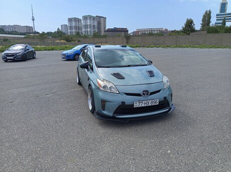 Toyota Prius 2012