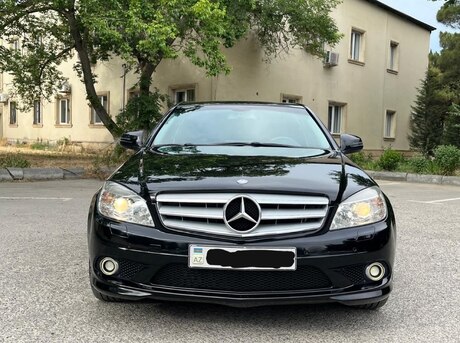 Mercedes C 200