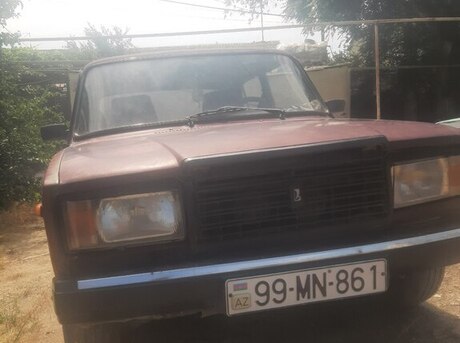 LADA (VAZ) 2107 2000