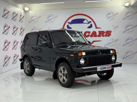 LADA (VAZ) 2121 Niva (4x4)