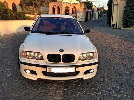 BMW 320