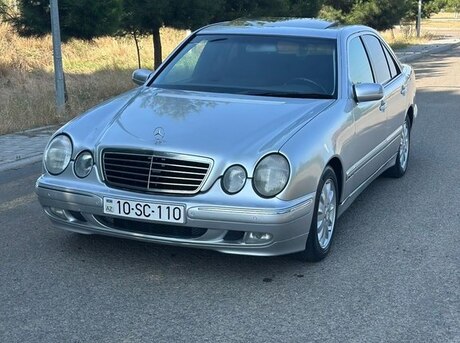 Mercedes E 240 2000