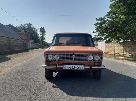 LADA (VAZ) 2103