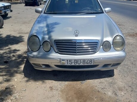 Mercedes E 270 2000