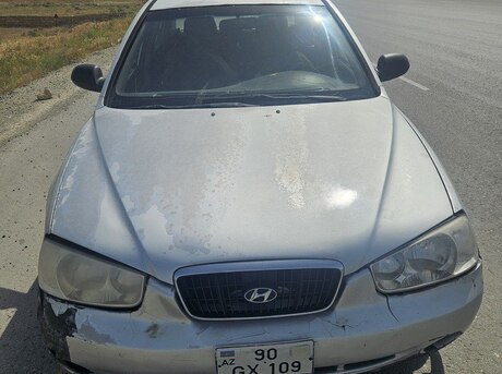 Hyundai Elantra 2002