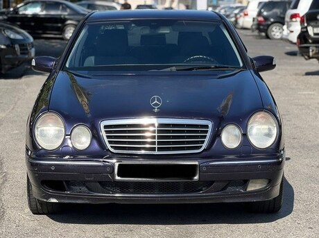 Mercedes E 240