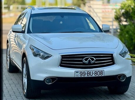 Infiniti FX35 2012