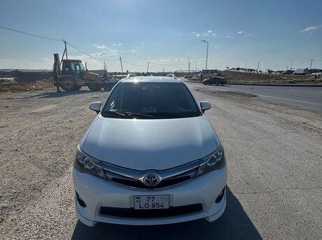 Toyota Corolla Fielder 2014