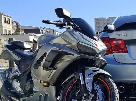 C.Moto CM400R-HY