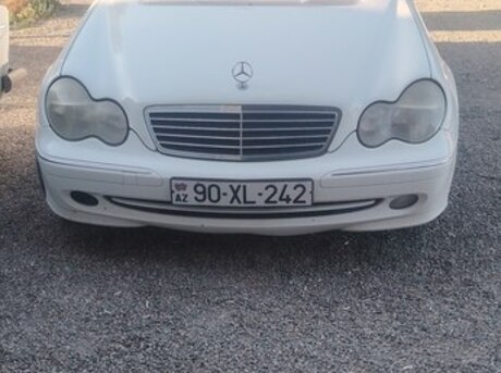 Mercedes C 240