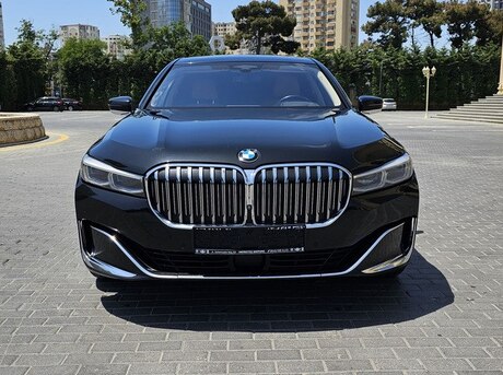 BMW 750