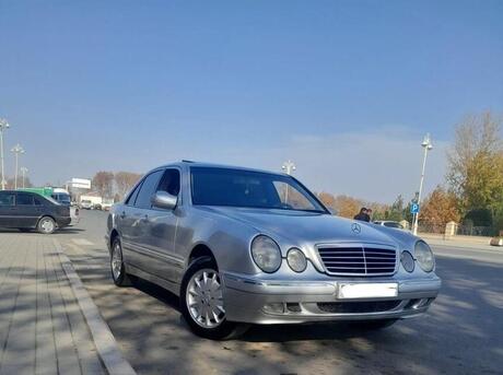 Mercedes E 220 d 2000