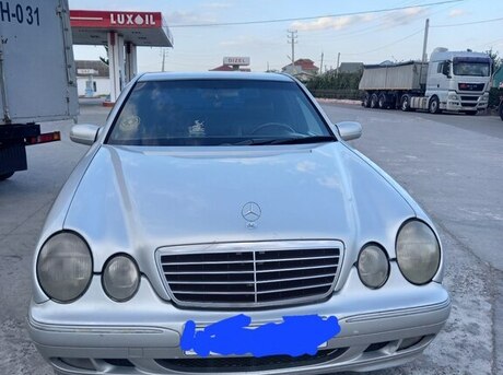Mercedes E 220 d 2001