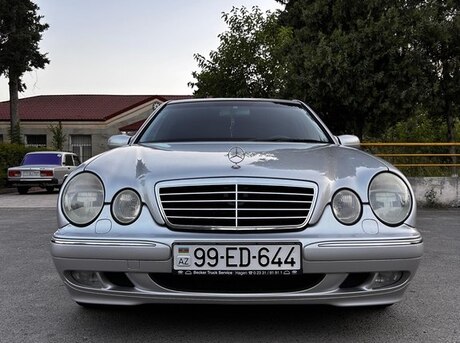 Mercedes E 240 2001