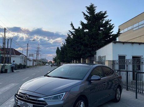 Hyundai Elantra 2019