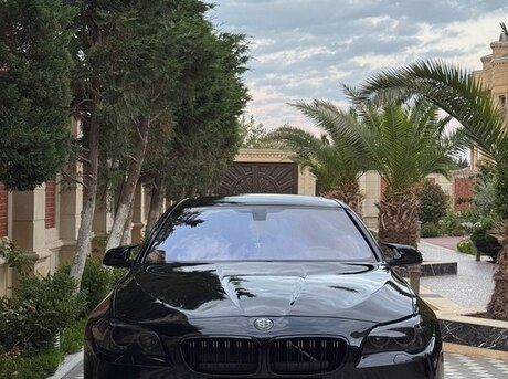 BMW 528