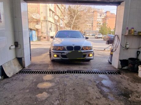 BMW 523 1997