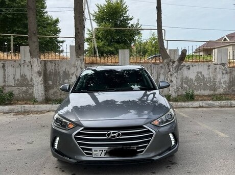 Hyundai Elantra 2017