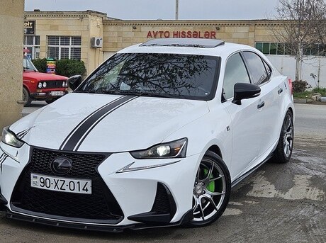 Lexus IS 200t