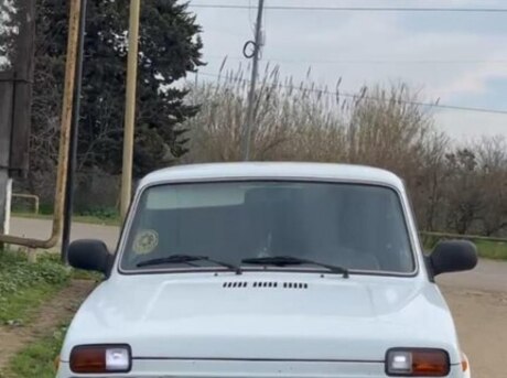 LADA (VAZ) Niva 2013