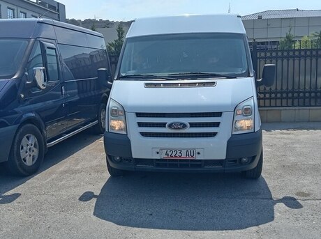 Ford Transit 2010