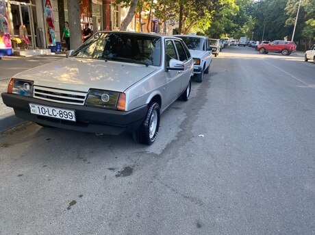 LADA (VAZ) 2109 2002