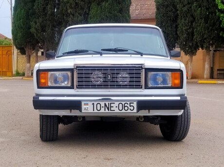 LADA (VAZ) 2107 2004