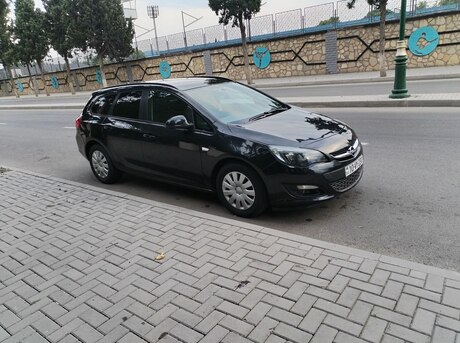 Opel Astra 2015