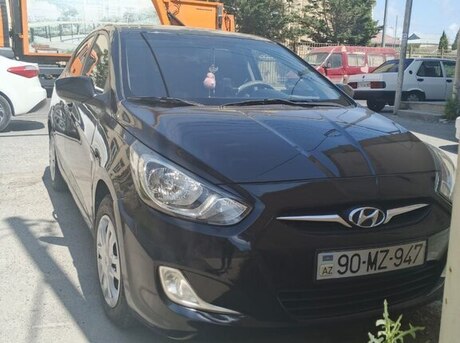 Hyundai Accent 2011