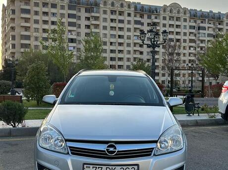 Opel Astra 2008