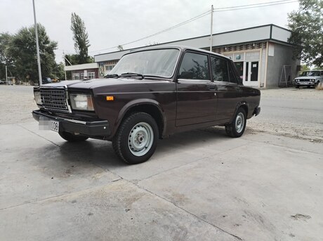 LADA (VAZ) 2107 2010