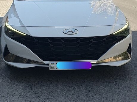 Hyundai Elantra 2021