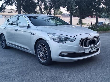 Kia Quoris 2012