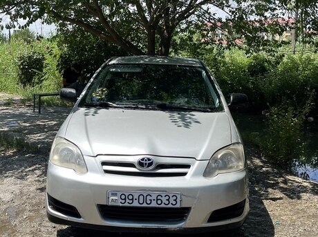 Toyota Corolla 2004