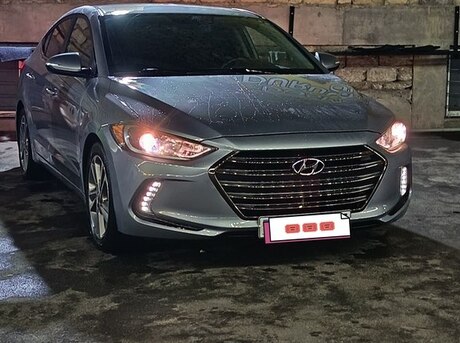 Hyundai Elantra 2016