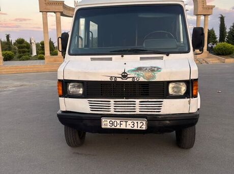 Mercedes 208 D 1994