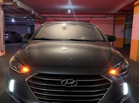 Hyundai Elantra 2018