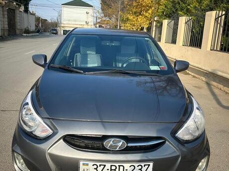 Hyundai Accent 2015