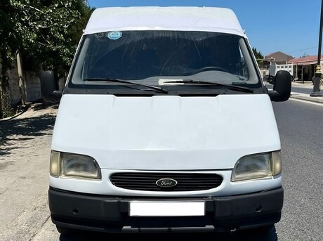 Ford Transit 2000